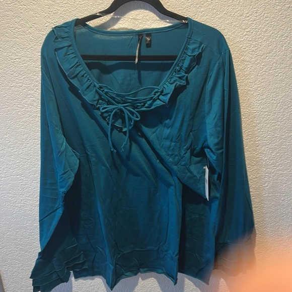New Teal Women's Top with ruffle sleeve - Picture 4 of 6